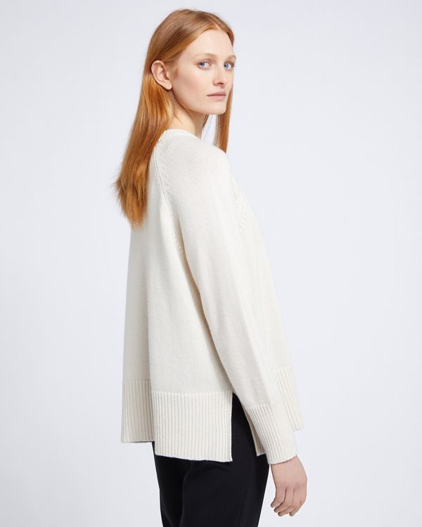 Carolyn Donnelly The Edit Cream Raglan Sweater